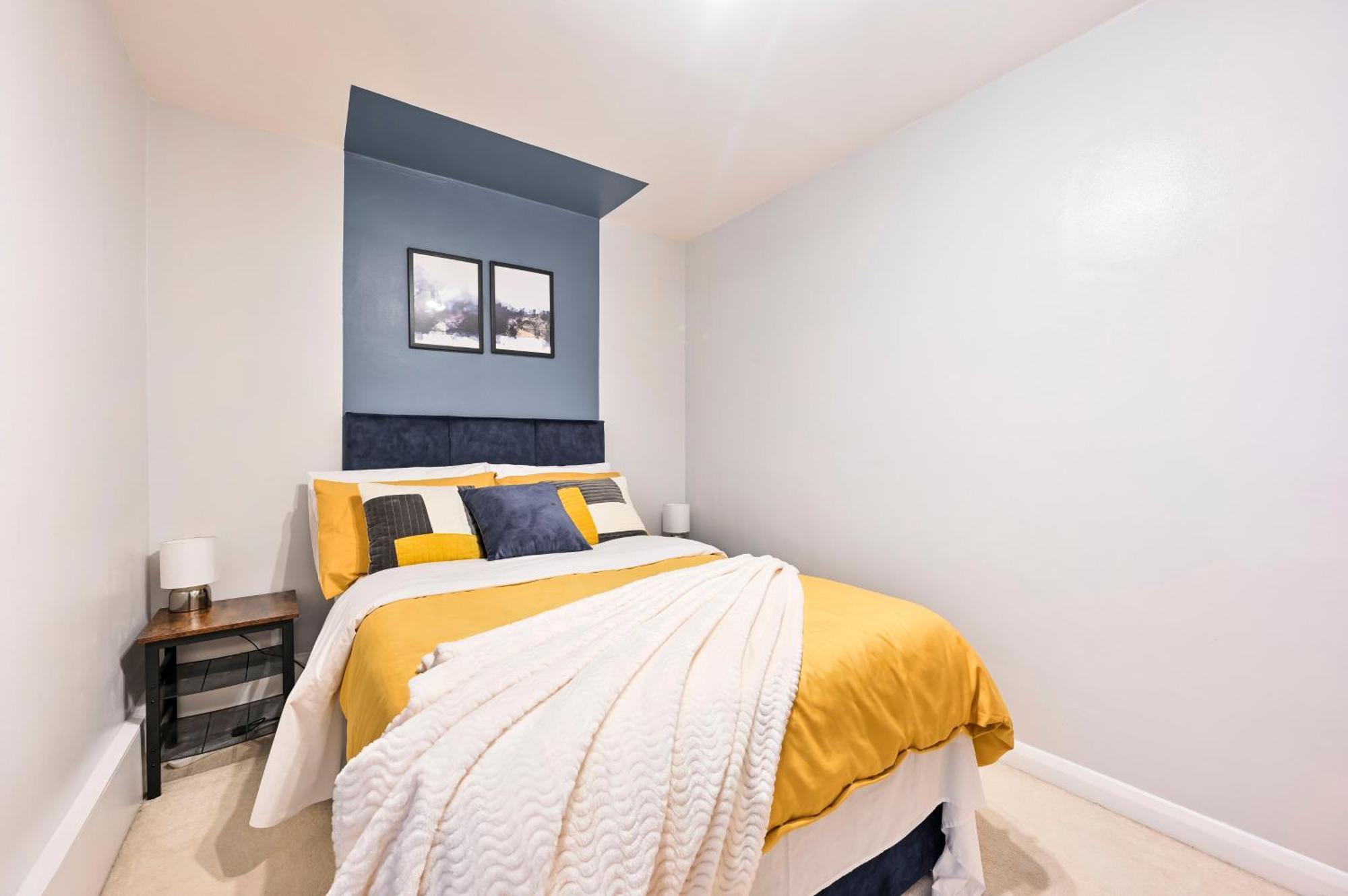 2 Bedrooms Maisonette Apartment *